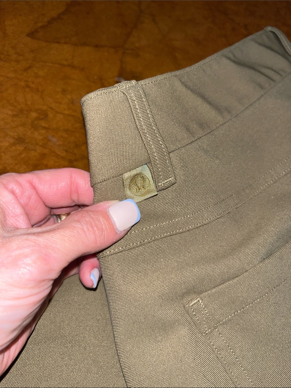 NWOT Lululemon athletica Men's ABC Classic Fit - Tan size 32x 32 - Picture 5 of 8